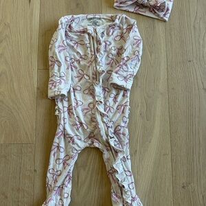 Caden Lane Pink Bow Kids Footie